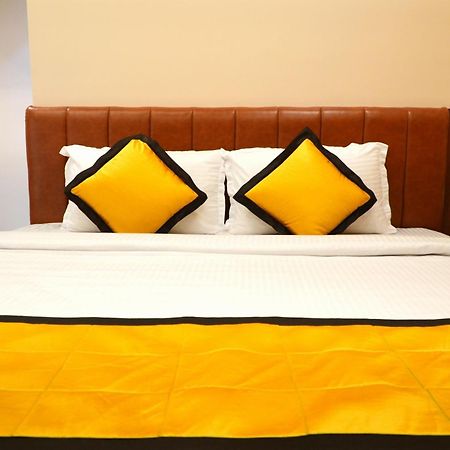 Uj Pallazzio - Business Class Luxury Hotel Tiruvannāmalai Extérieur photo
