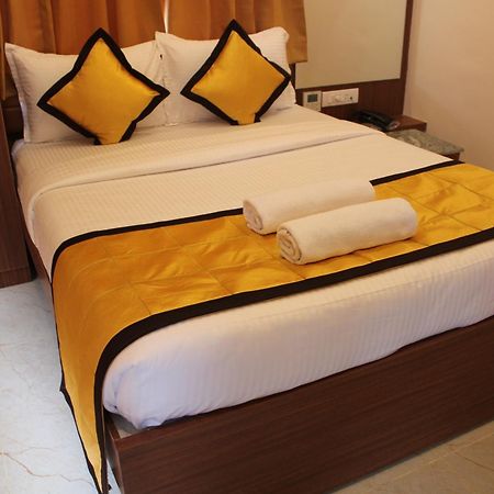 Uj Pallazzio - Business Class Luxury Hotel Tiruvannāmalai Extérieur photo