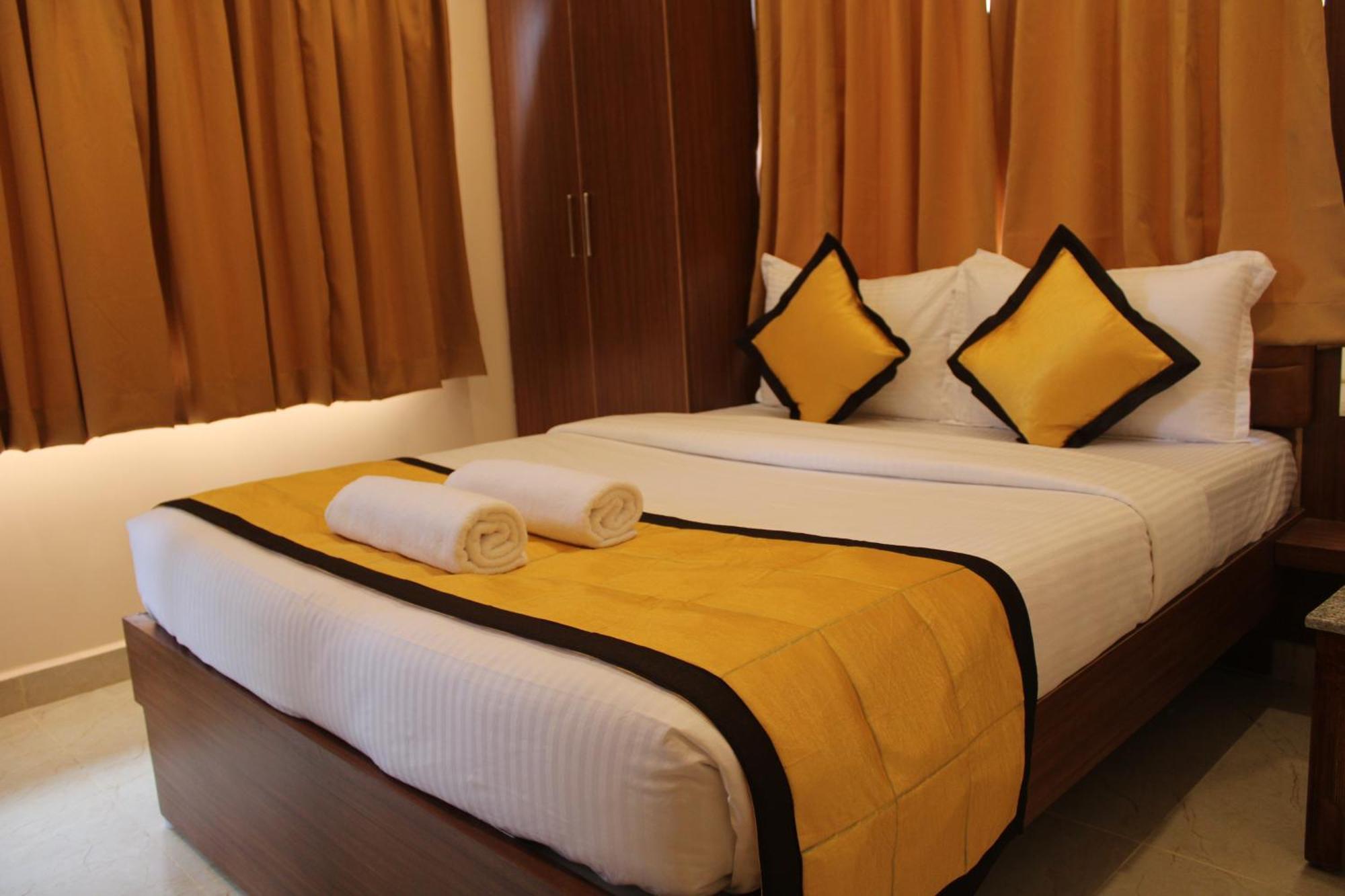 Uj Pallazzio - Business Class Luxury Hotel Tiruvannāmalai Extérieur photo