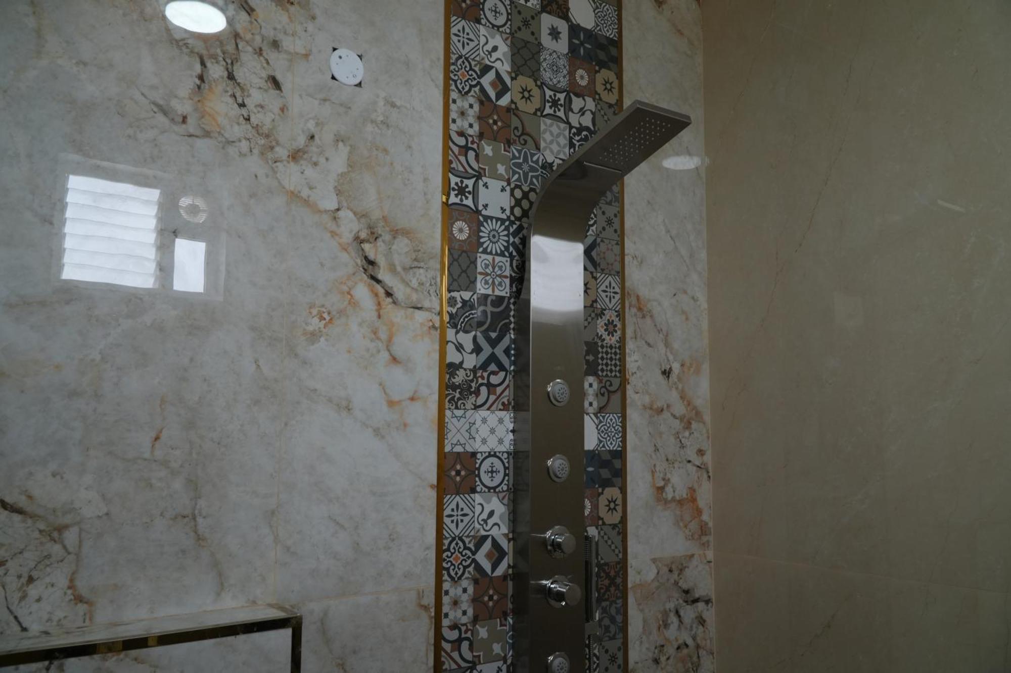 Uj Pallazzio - Business Class Luxury Hotel Tiruvannāmalai Extérieur photo