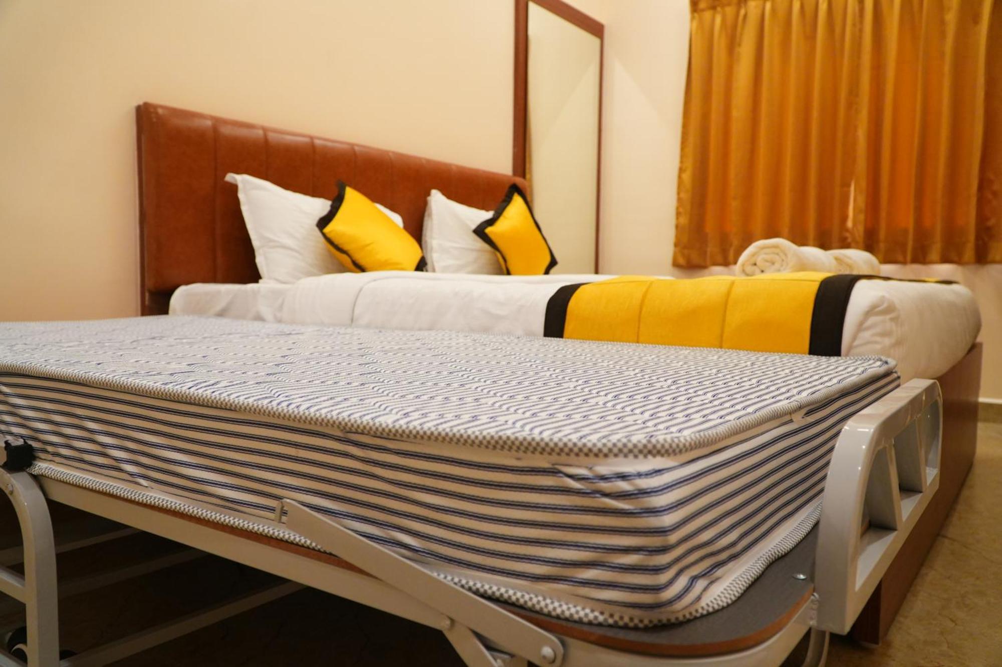 Uj Pallazzio - Business Class Luxury Hotel Tiruvannāmalai Extérieur photo