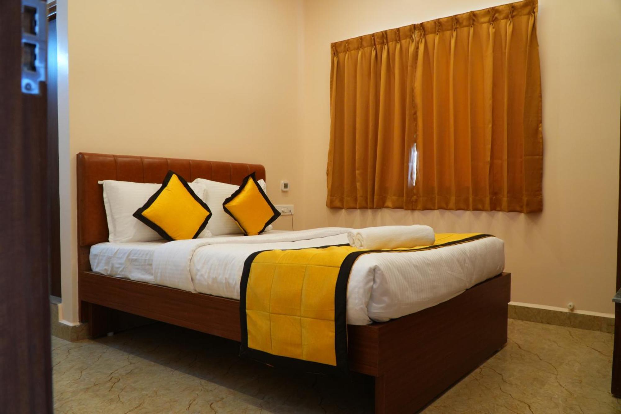 Uj Pallazzio - Business Class Luxury Hotel Tiruvannāmalai Extérieur photo