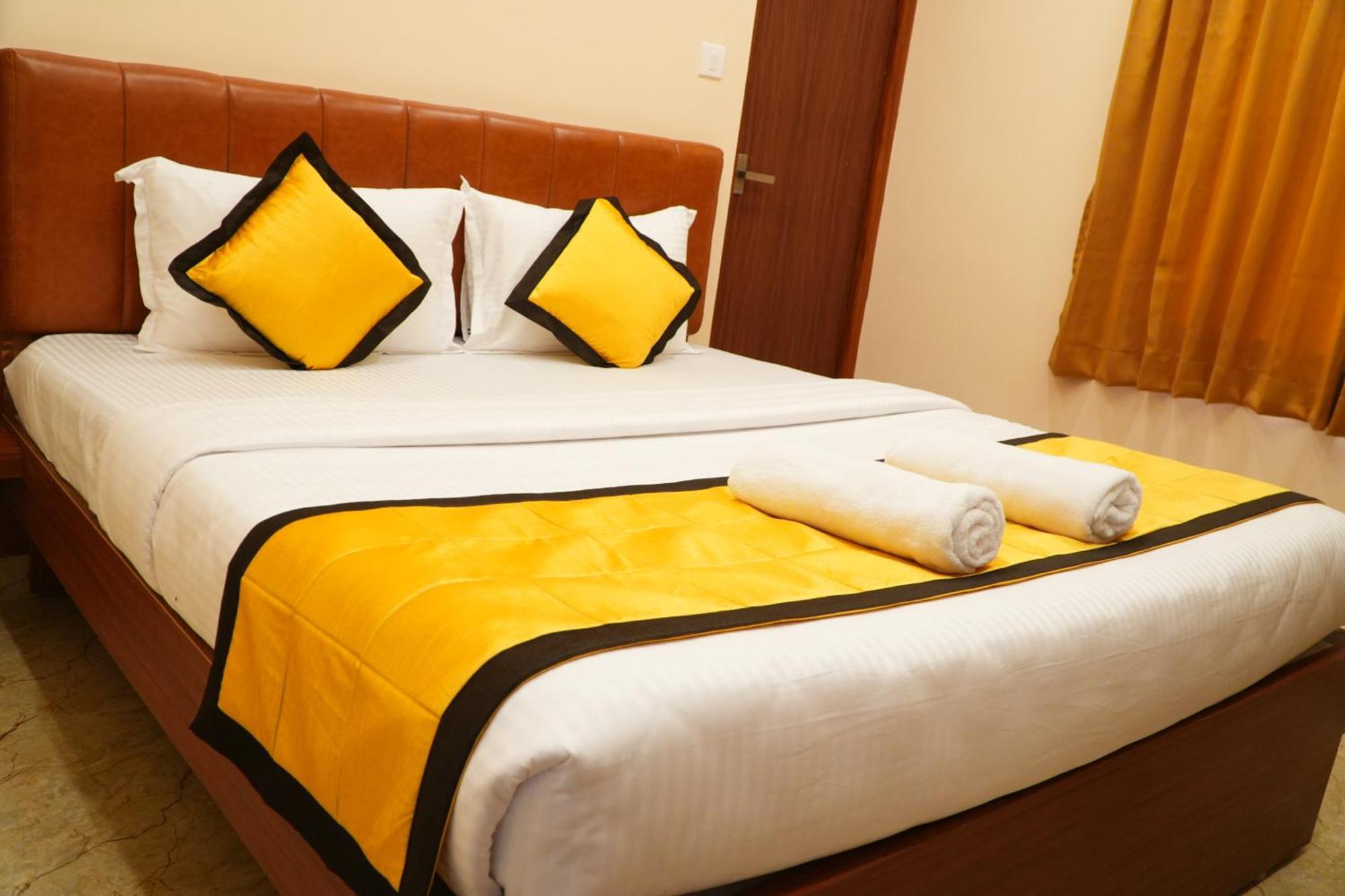 Uj Pallazzio - Business Class Luxury Hotel Tiruvannāmalai Extérieur photo