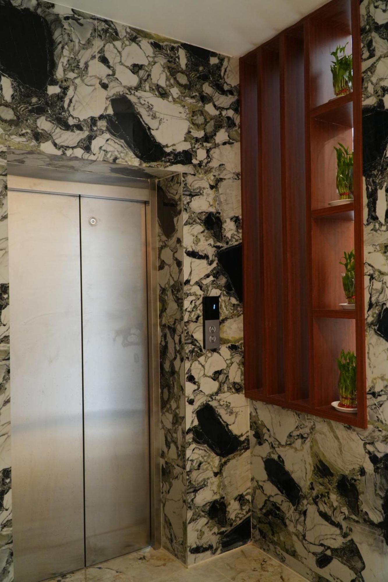 Uj Pallazzio - Business Class Luxury Hotel Tiruvannāmalai Extérieur photo