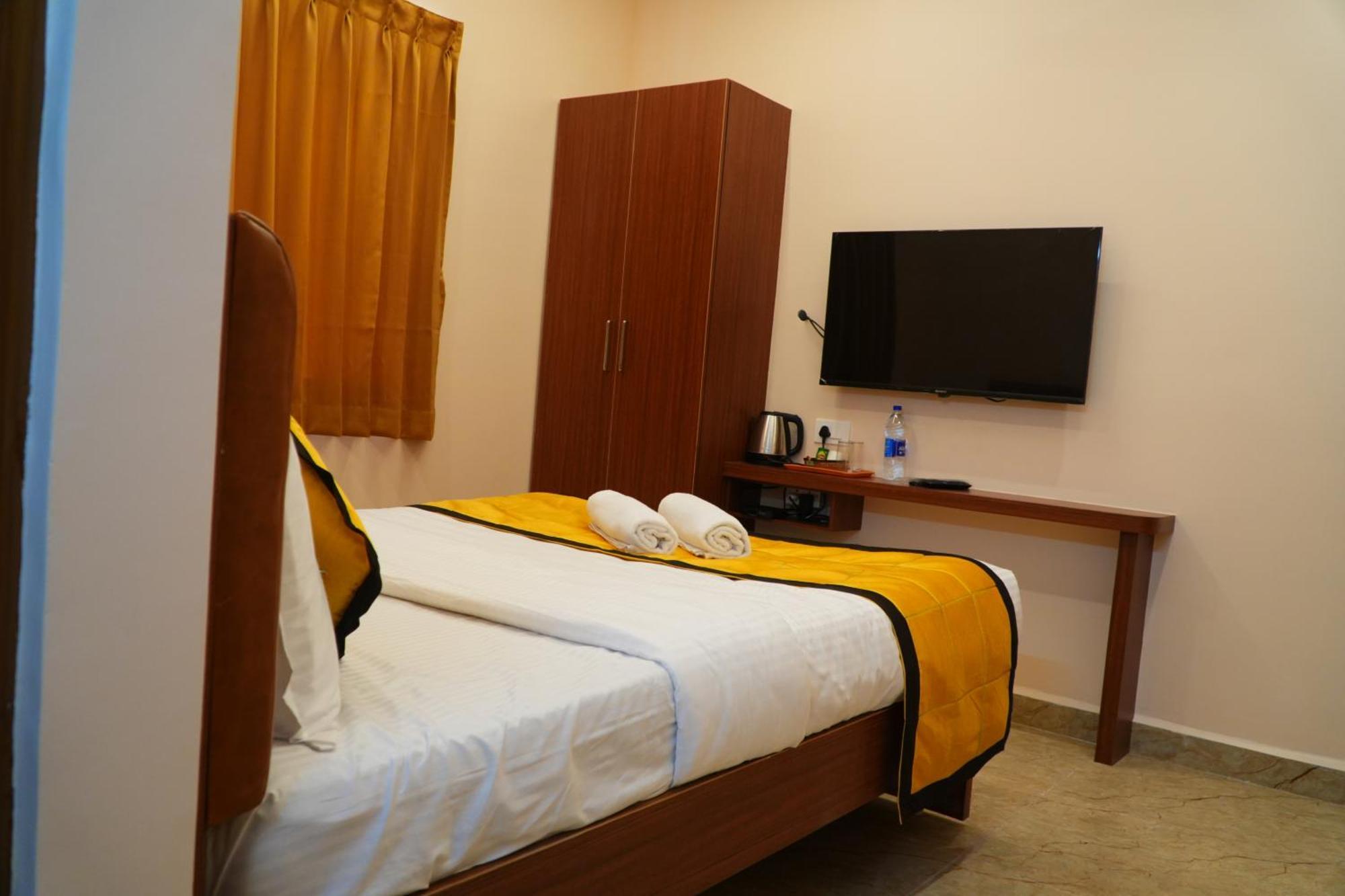 Uj Pallazzio - Business Class Luxury Hotel Tiruvannāmalai Extérieur photo