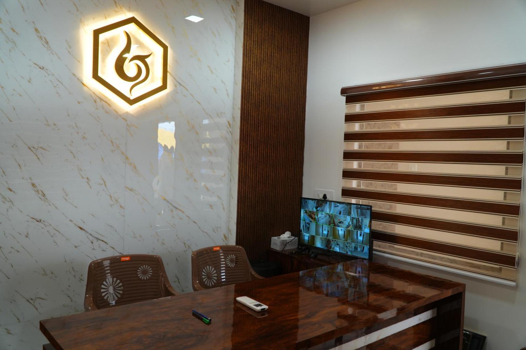 Uj Pallazzio - Business Class Luxury Hotel Tiruvannāmalai Extérieur photo